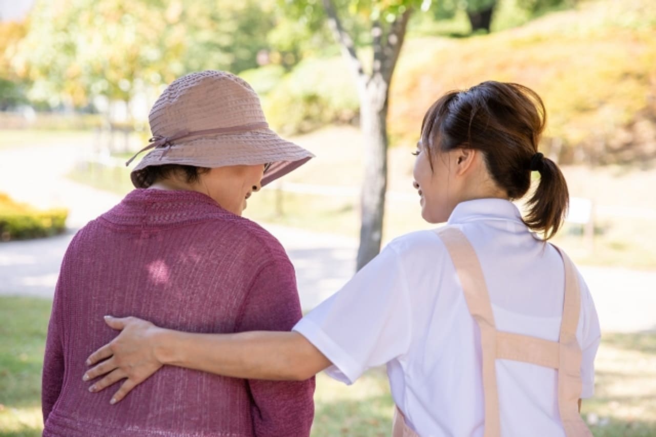 申請通常保護令時可請求社工陪同