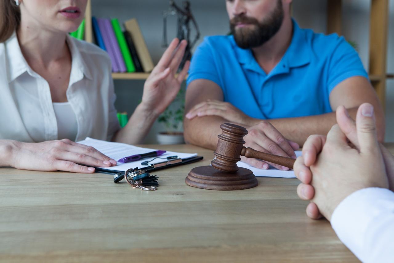 夫妻財產怎麼分？先生負債我要幫忙還嗎？